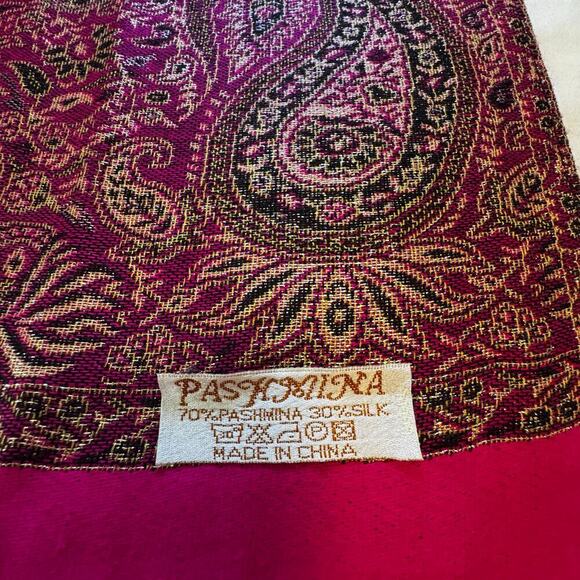 Pashmina Women's Wrap Shawl Scarf 70% Pashmina 30% Silk Magenta Paisley - Picture 9 of 11